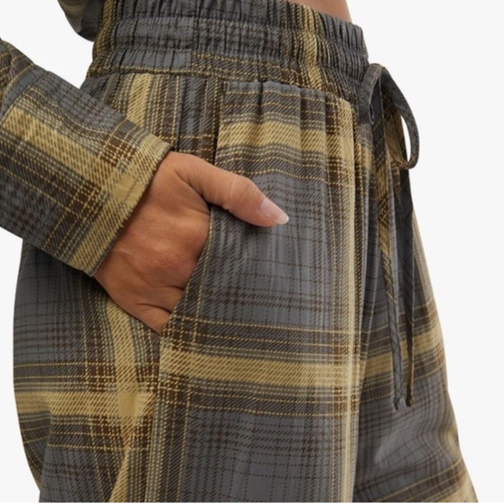 WeWoreWhat Pull On Pajama Bottom Style